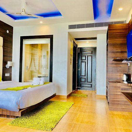 Royal Green Mashobra - Mountain And Valley View Rooms ชิมลา ภายนอก รูปภาพ