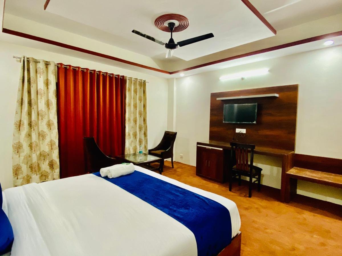 Royal Green Mashobra - Mountain And Valley View Rooms ชิมลา ภายนอก รูปภาพ