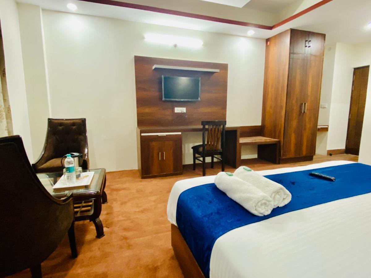 Royal Green Mashobra - Mountain And Valley View Rooms ชิมลา ภายนอก รูปภาพ
