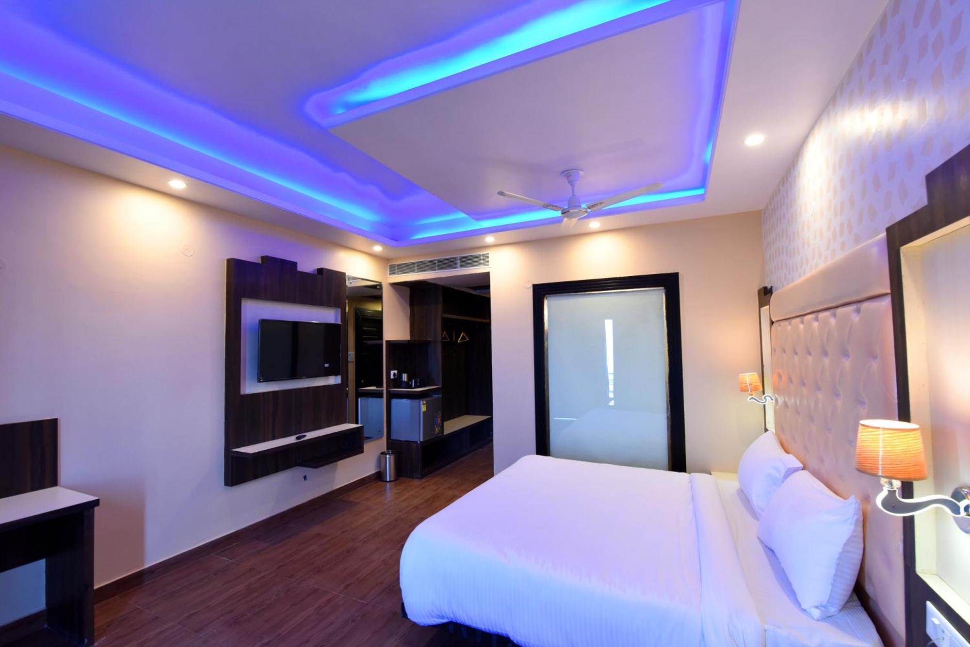 Royal Green Mashobra - Mountain And Valley View Rooms ชิมลา ภายนอก รูปภาพ