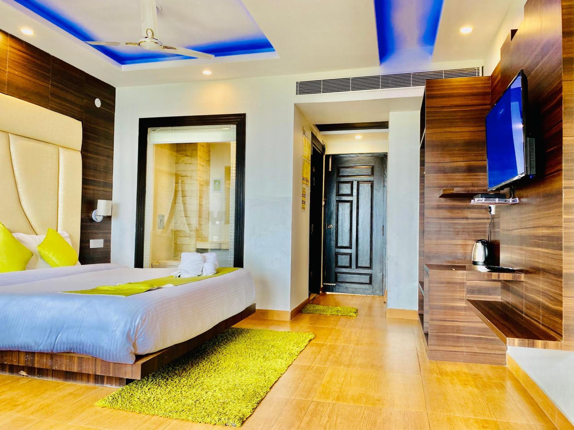 Royal Green Mashobra - Mountain And Valley View Rooms ชิมลา ภายนอก รูปภาพ