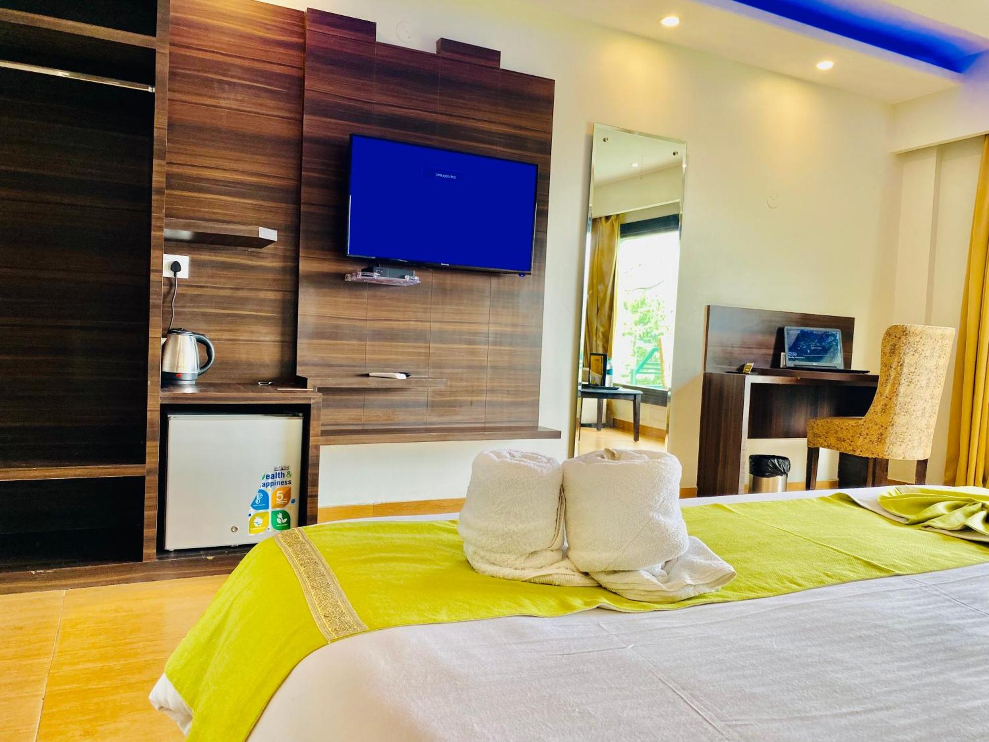 Royal Green Mashobra - Mountain And Valley View Rooms ชิมลา ภายนอก รูปภาพ