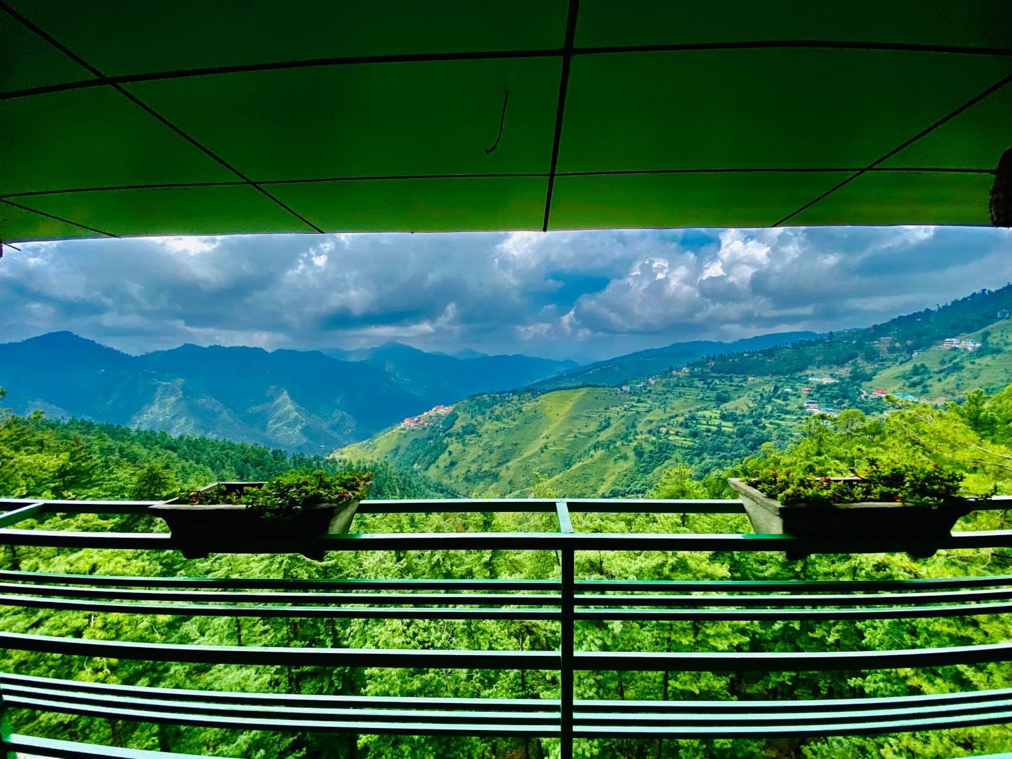 Royal Green Mashobra - Mountain And Valley View Rooms ชิมลา ภายนอก รูปภาพ