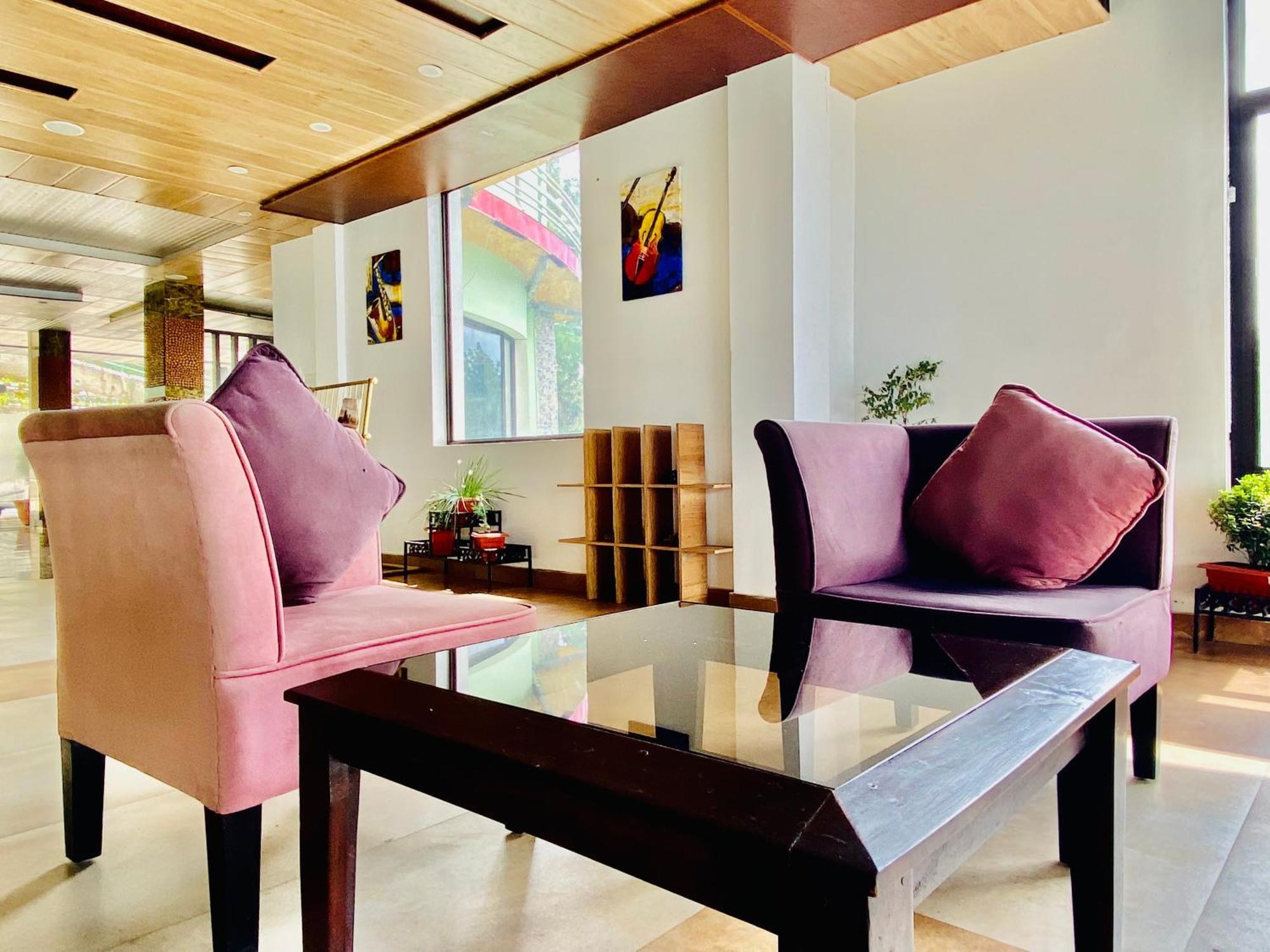 Royal Green Mashobra - Mountain And Valley View Rooms ชิมลา ภายนอก รูปภาพ